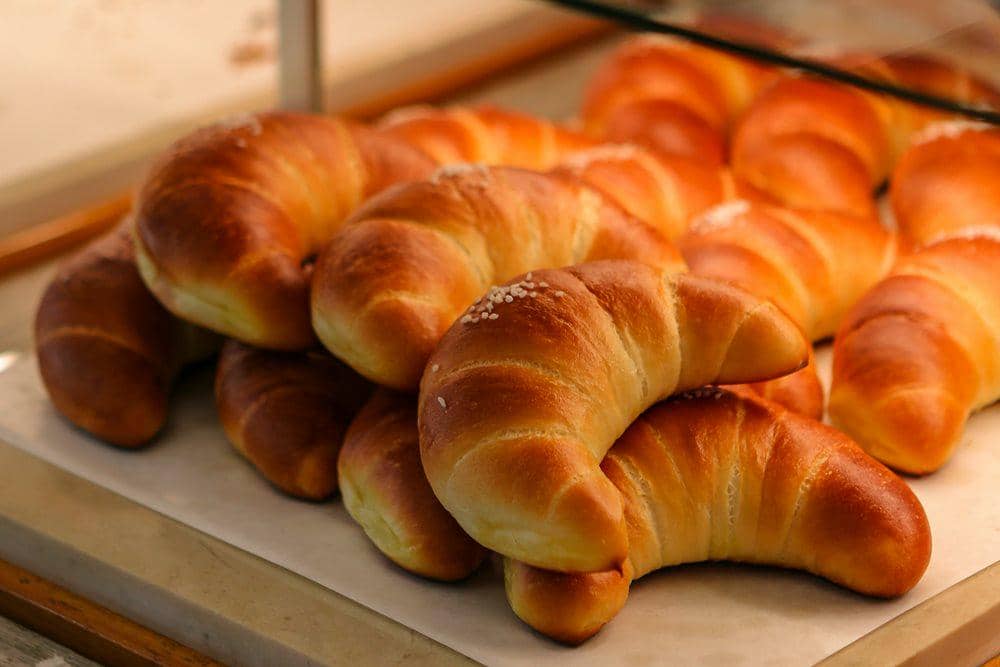 Resep Salt Bread yang Lembut, Gurih, dan Lagi Viral!