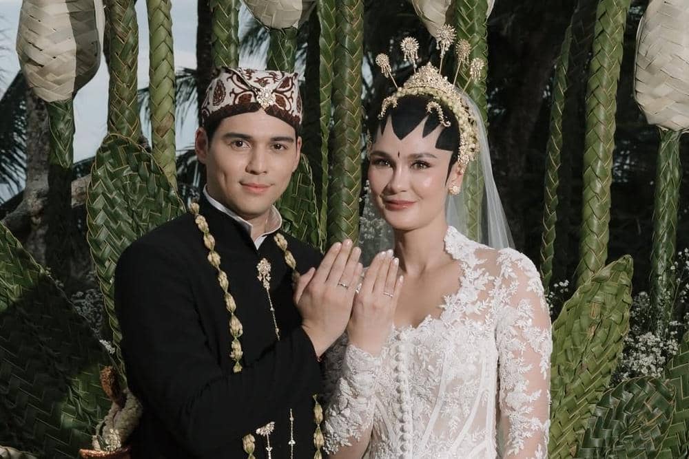 AKAD💚Soft steps to forever. Bless each onePhoto by @iluminen Wedding Planner @paper_diamondsSho.jpg