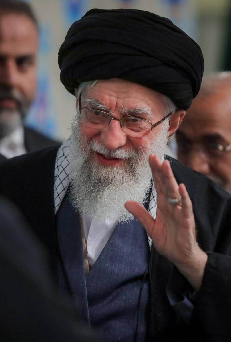 siapa Ayatollah Ali Khamenei