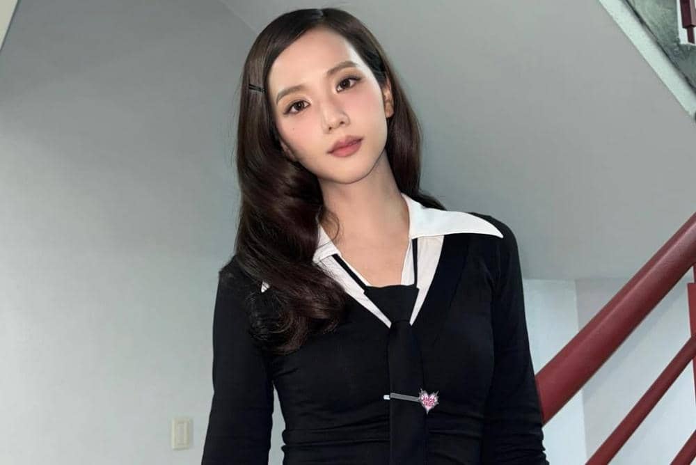 오늘 earthquake 첫 무대 🫨🖤.jpg