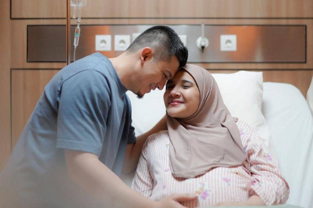 Zaskia Sungkar dan Irwansyah