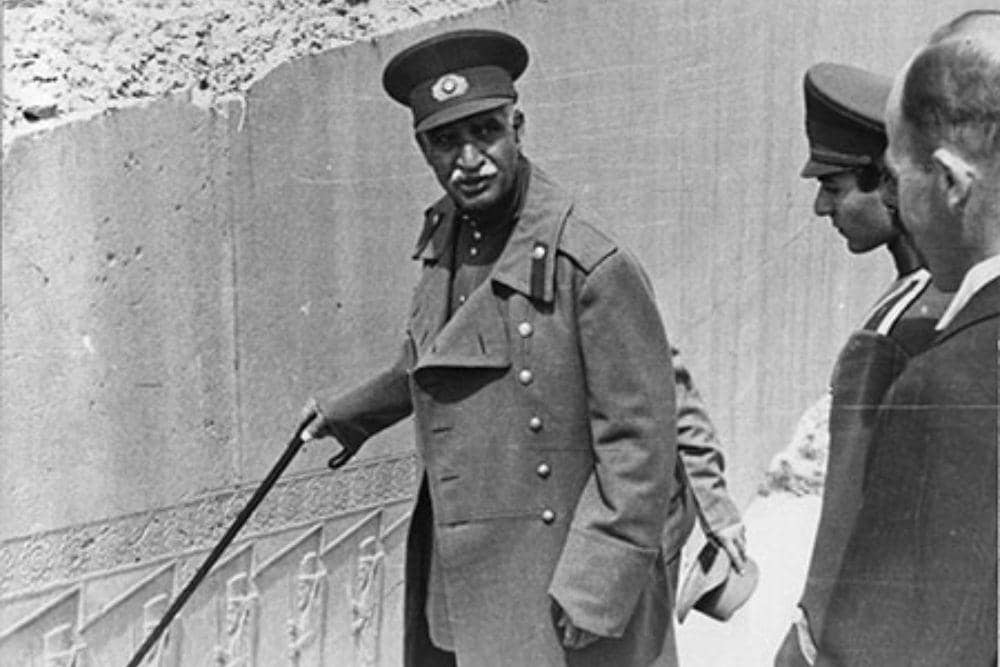 Dari Persia menuju Iran