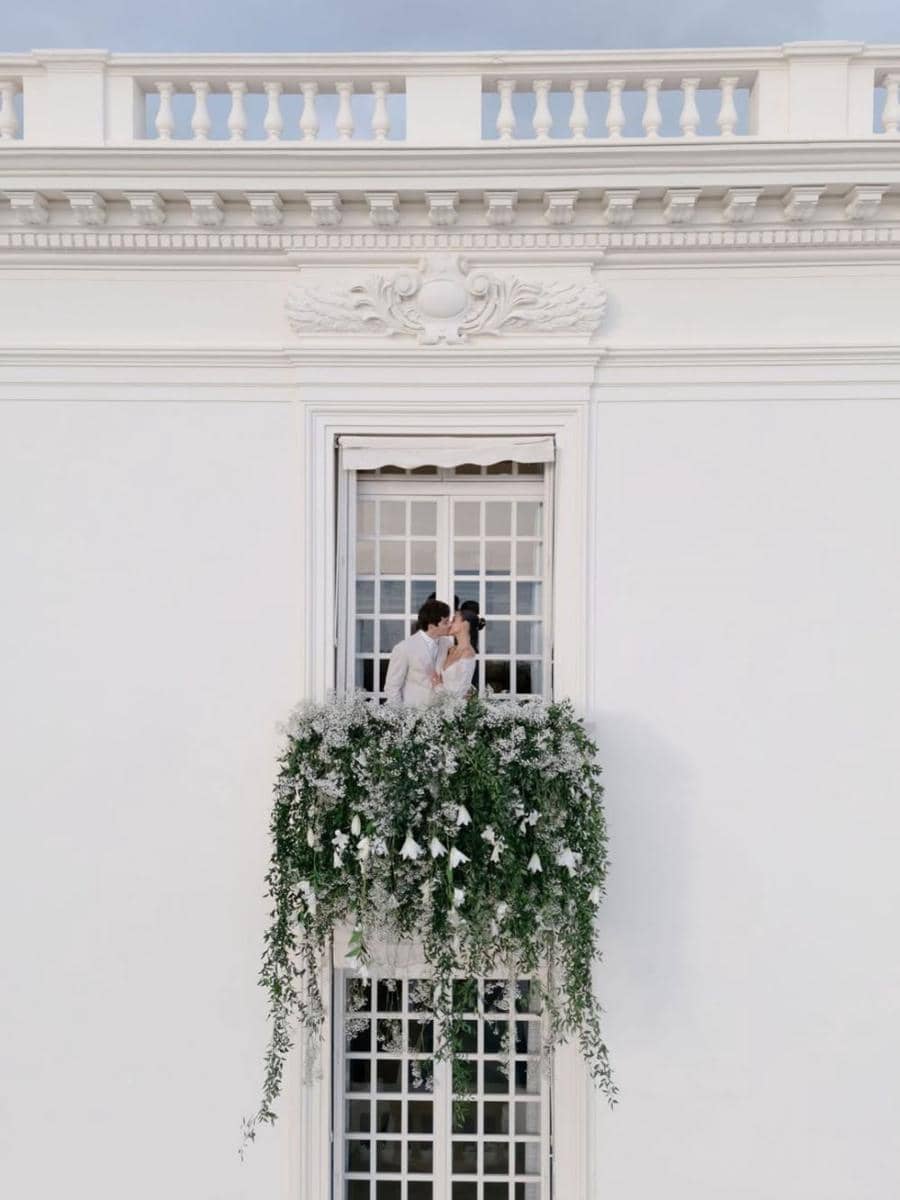 Charles Leclerc dan Alexandra Saint Mleux