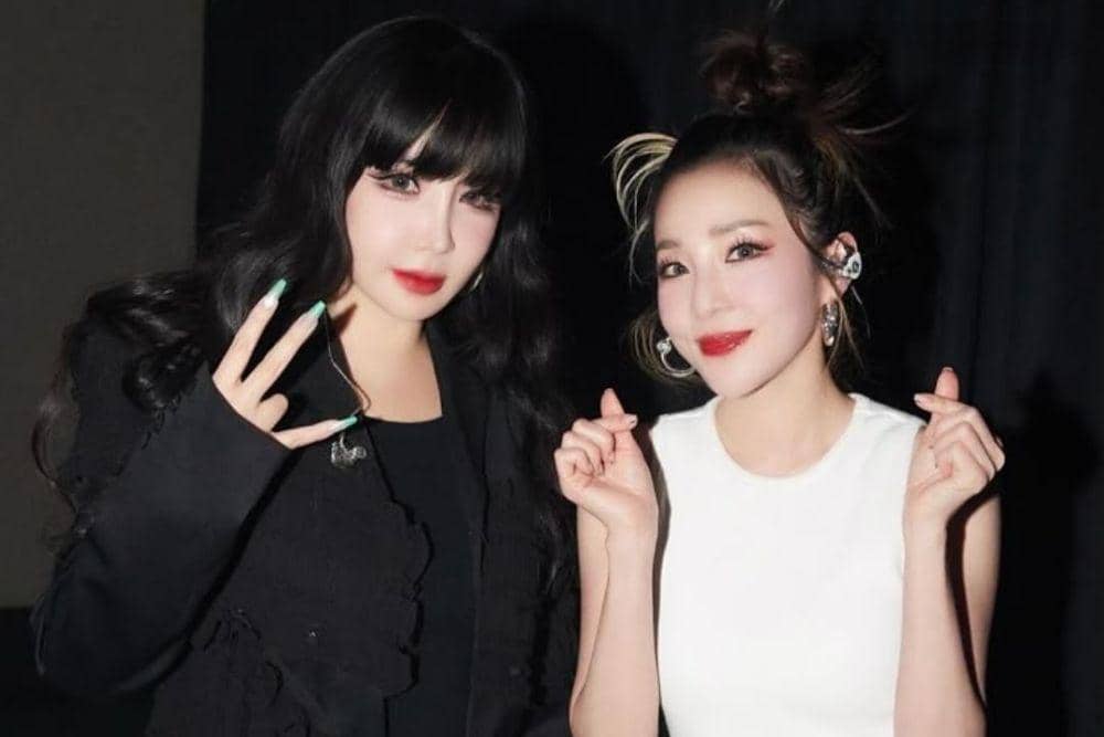 Park Bom dan Sandara Park