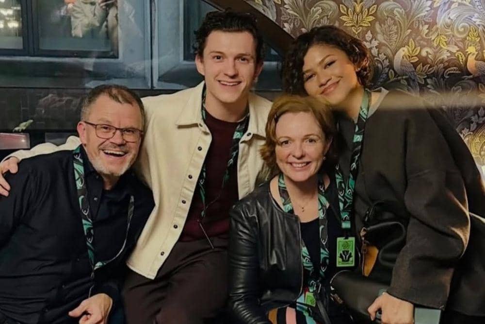 Dikabarkan Menikah, Ini Perbandingan Keluarga Tom Holland dan Zendaya