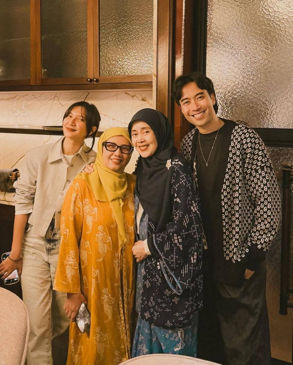 Vidi Aldiano dan Keluarga