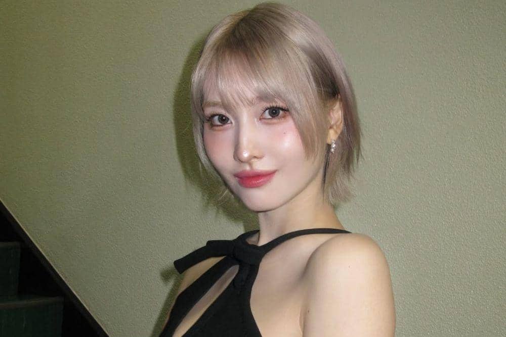 Deretan Variasi Warna Rambut Momo 'TWICE' yang Elegan dan Stunning