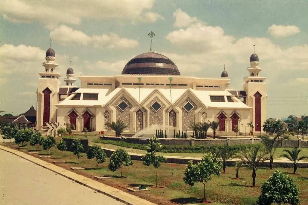 masjid tercantik di jakarta untuk itikaf