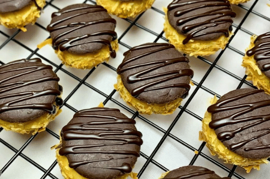 Resep Button Cheese Cookies, Kue Kering Mini Bentuk Kancing yang Renyah dan Lezat