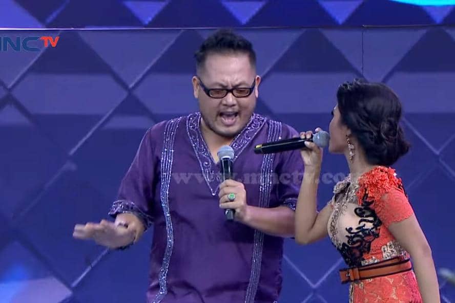 Genta KDI feat Dina KDI di Kilau DMD