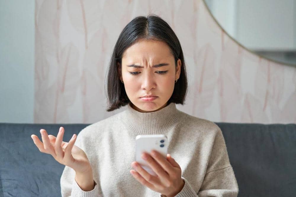 ilustrasi perempuan dighosting (freepik.com/benzoix)