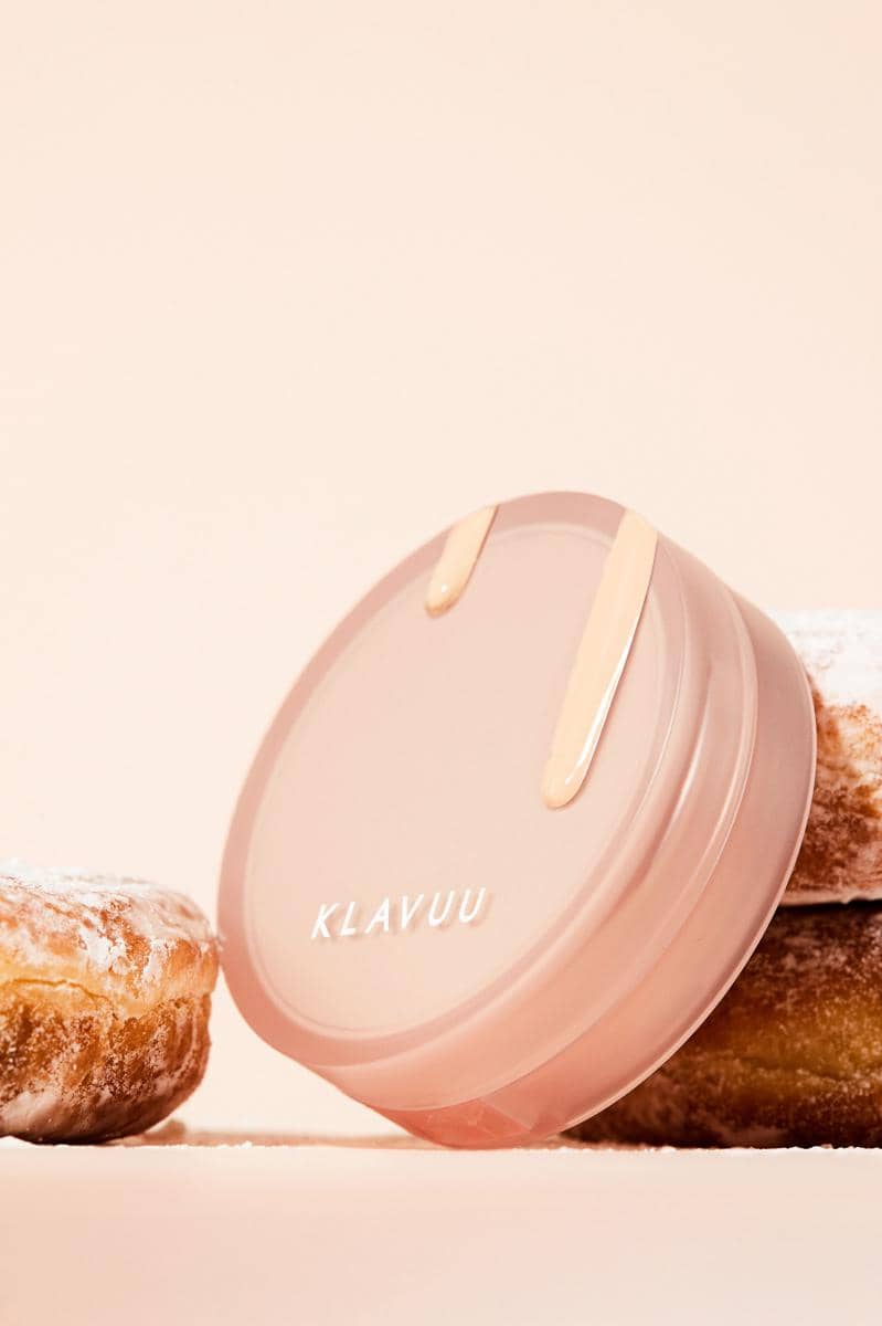 Foto Pendukung 1_ Actress Backstage Boosting Cushion Fixing.jpg