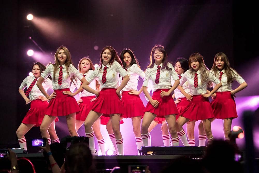 Penampilan I.O.I di KCON LA 2016 (Michael Boardman/Getty Images)