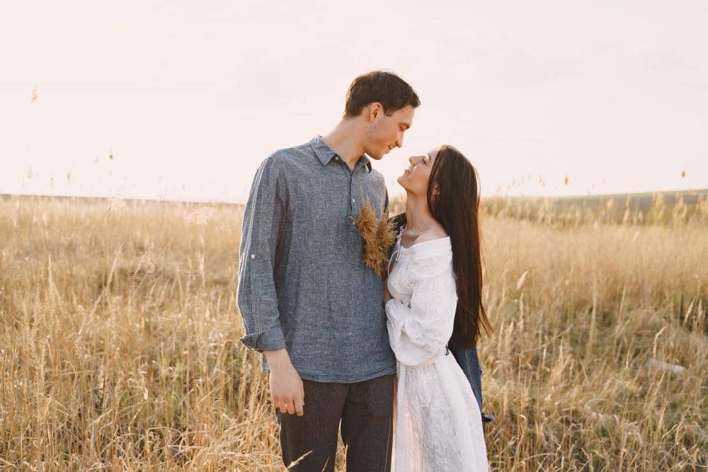 5 Shio Paling Mudah Jatuh Cinta, Hatinya Cepat Nyaman!