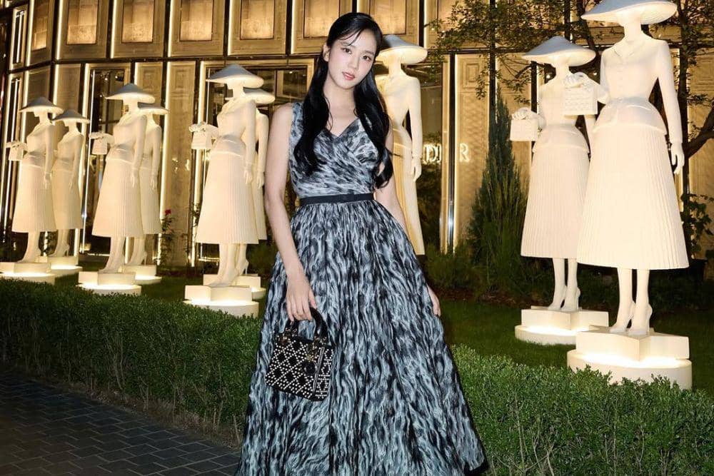 Deretan Makeup Look Jisoo 'BLACKPINK' yang Elegan dan Timeless