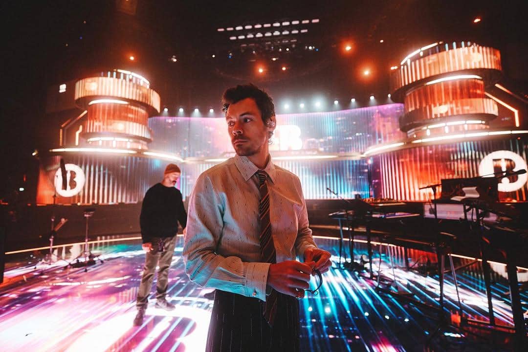 5 Fakta Album Harry Styles: 'KISS ALL THE TIME. DISCO, OCCASIONALLY.'