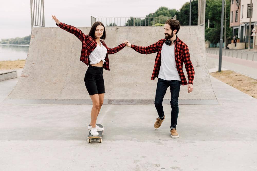 Teori Black Cat dan Golden Retriever dalam Dunia Kencan