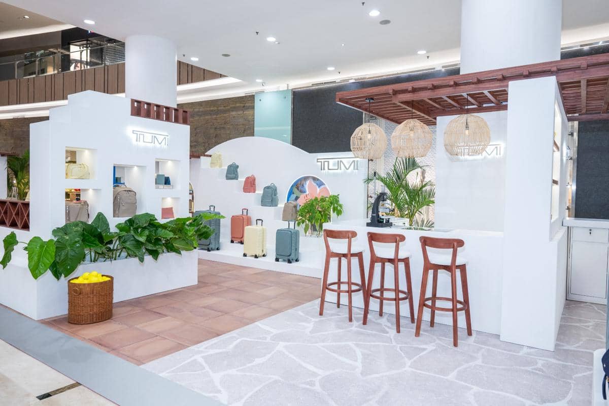 TUMI Mediterranean Escape Pop-Up_2.jpg