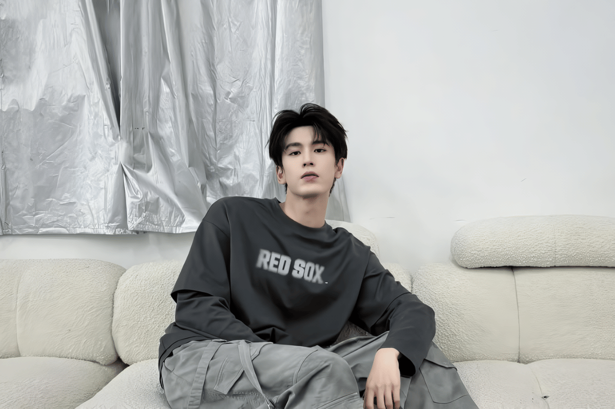 Profil dan Biodata Zhang Ling He, Aktor China Pemeran Pursuit of Jade