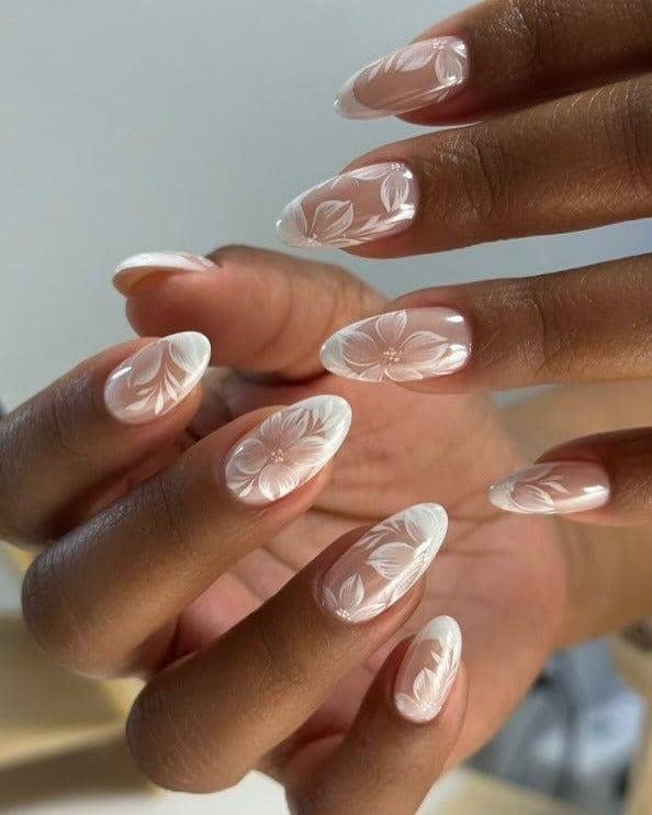 inspirasi nail art nuansa white floral