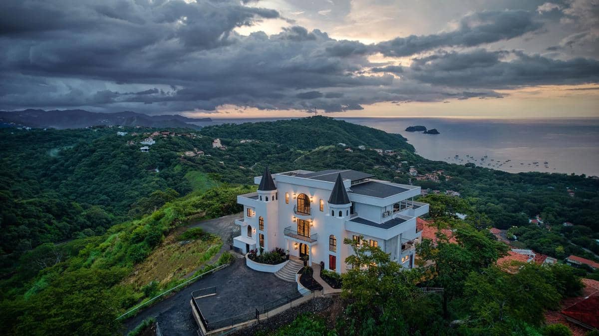 Kategori Travel & Experience