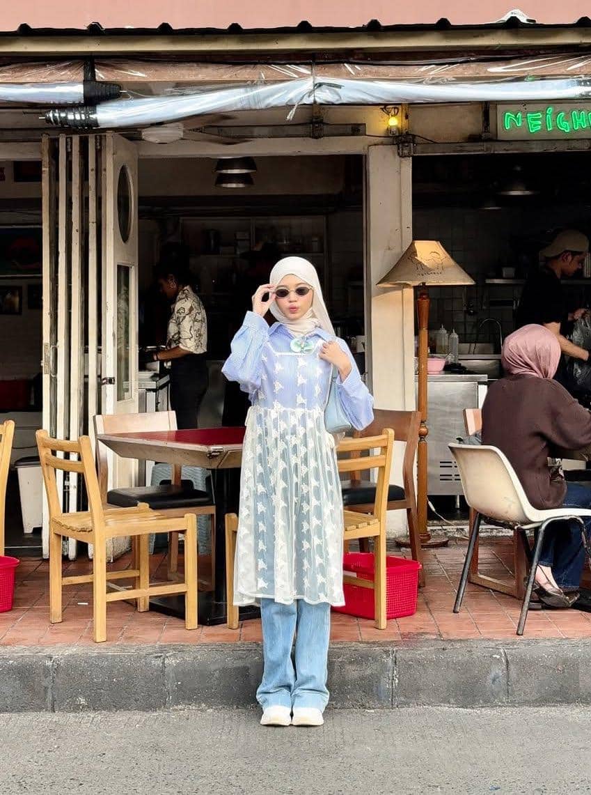 instagram.com/queenarths