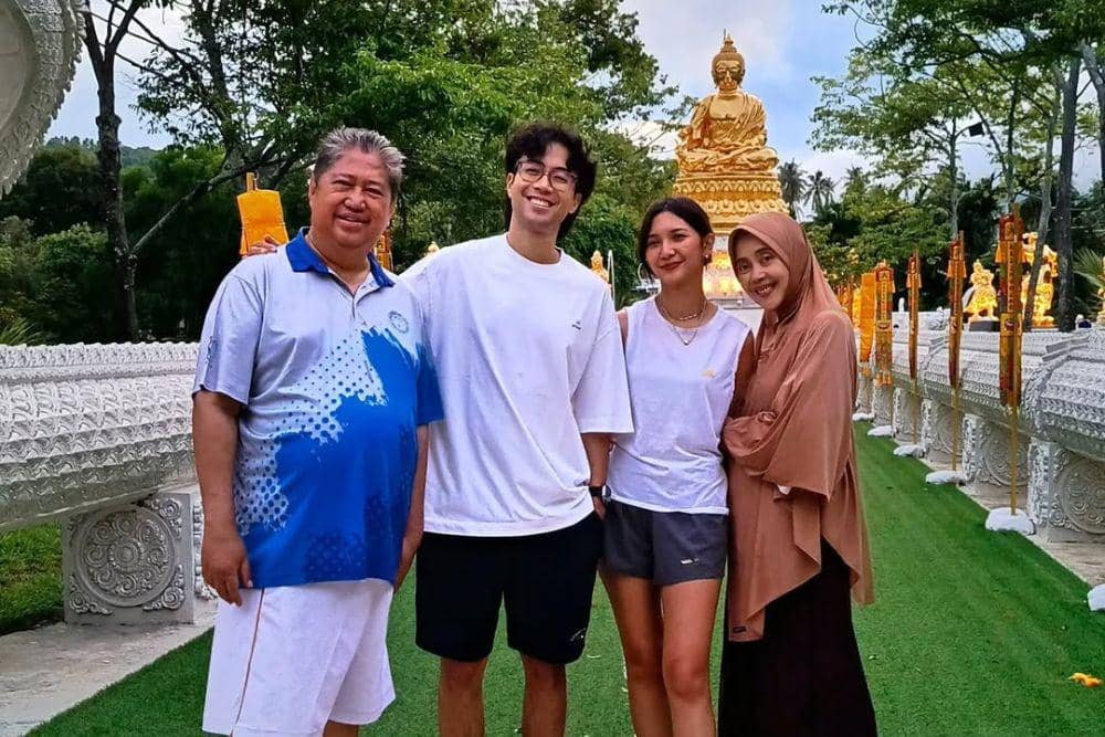 Sheila Dara dan Mertuanya