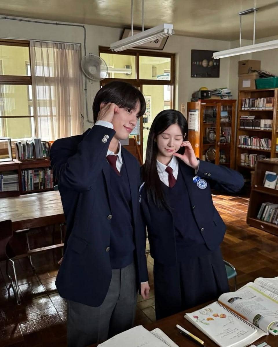 Park Jin Young dan Kim Min Ju