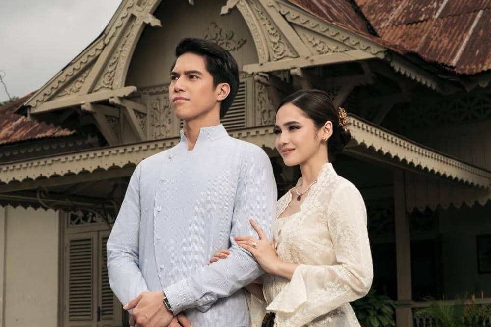 10 Potret Pre-Wedding El Rumi & Syifa Hadju Tema Jawa, Bak Bangsawan!