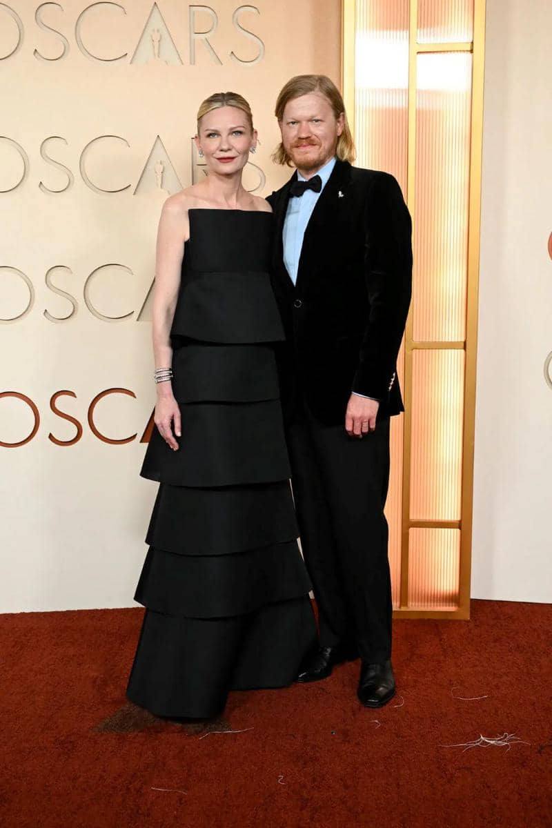 Kirsten Dunst dan Jesse Plemons