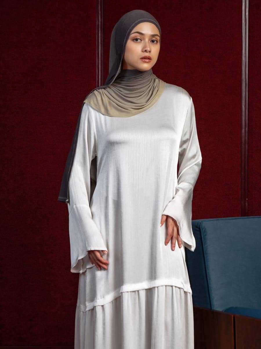 outfit Lebaran 2026 dengan pashmina viscose