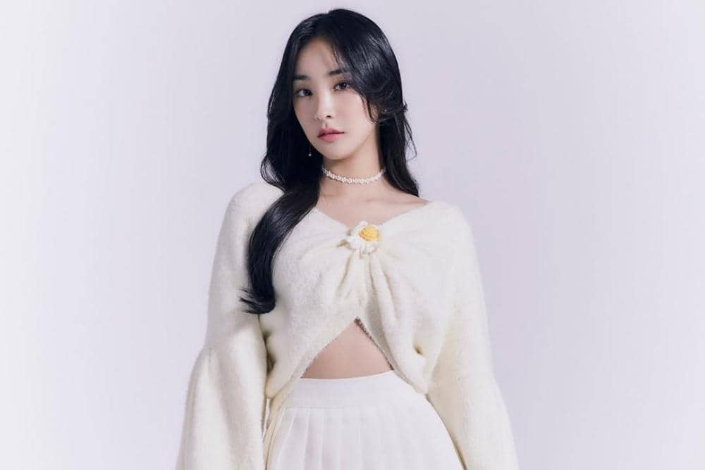 Nahyun Eks 'SONAMOO' Umumkan Kehamilan, Baru Akan Nikah Tahun Depan!