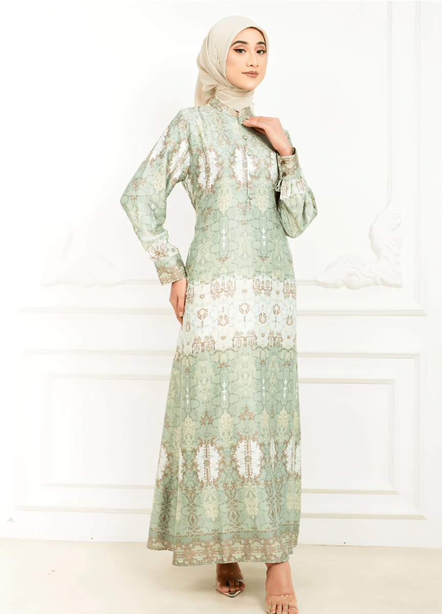 Gamis Hijau Sage dan Hijab Cream