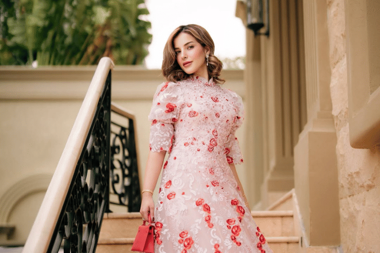 Potret Gaya Artis di Lebaran Hari Kedua, Tetap Kece!