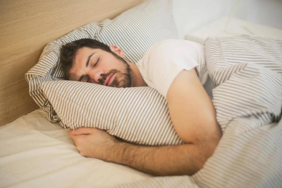 6 Rutinitas Sederhana yang Membuat Tidur Lebih Nyenyak