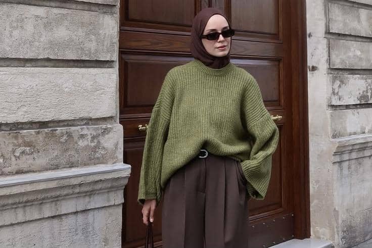 Atasan Hijau Dipadukan dengan Warna Apa? Ini Inspirasi Outfitnya