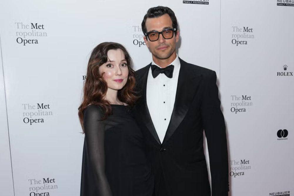 Paul Anthony Kelly dan Syd Widziszewski-Kelly