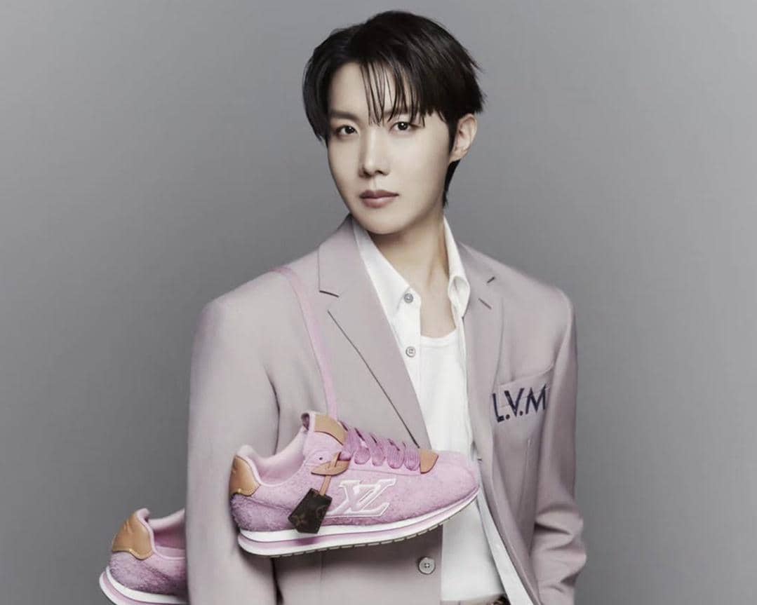 j-hope Pamer Sneakers Louis Vuitton Buttersoft Pink, Siap Jadi Tren?