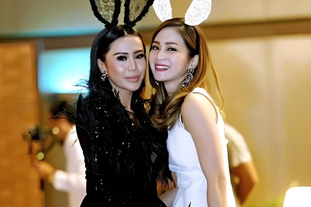 Fakta Keluarga Bunga Zainal