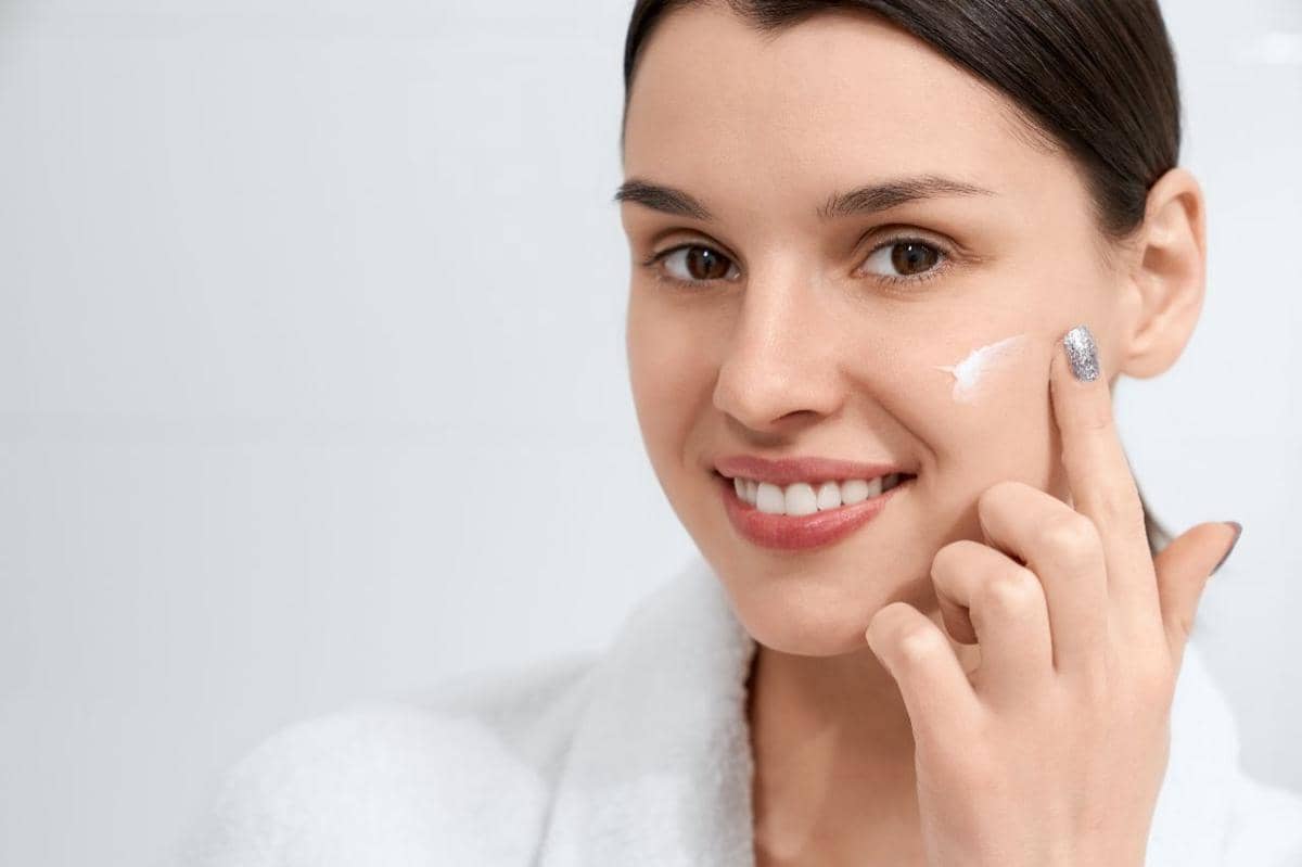 7 Moisturizer yang Mengandung Tranexamic Acid, Memudarkan Flek Hitam