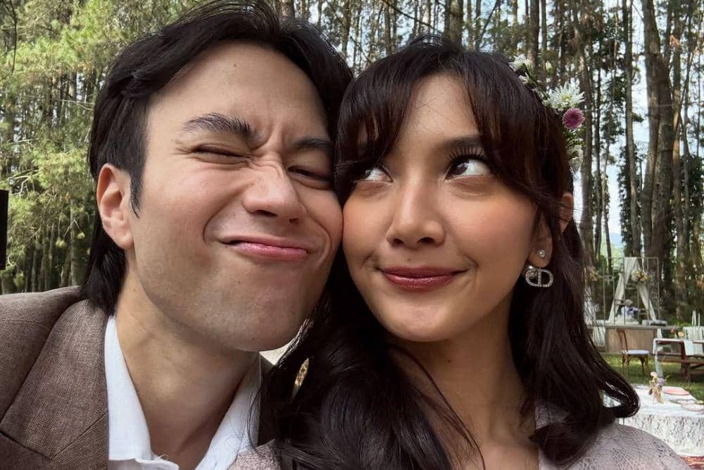 Datang langsung ke makam