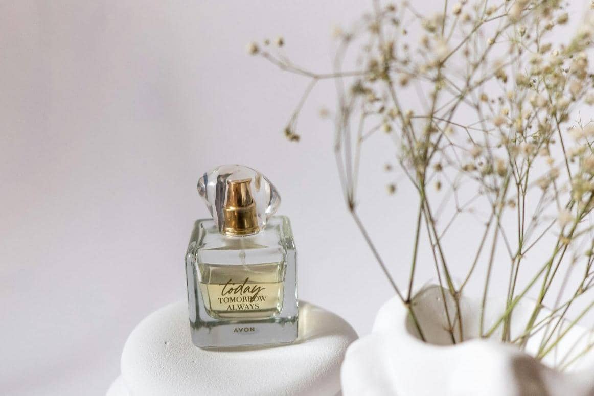 wangi parfum akasia seperti apa