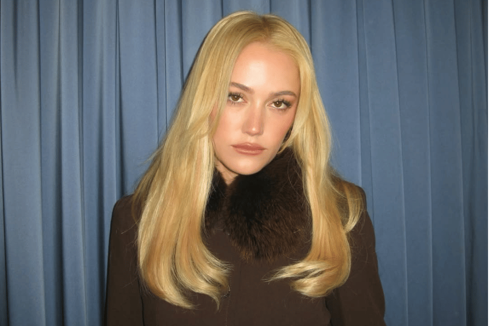 Melihat Gaya Riasan Maika Monroe yang Fresh dan Sophisticated