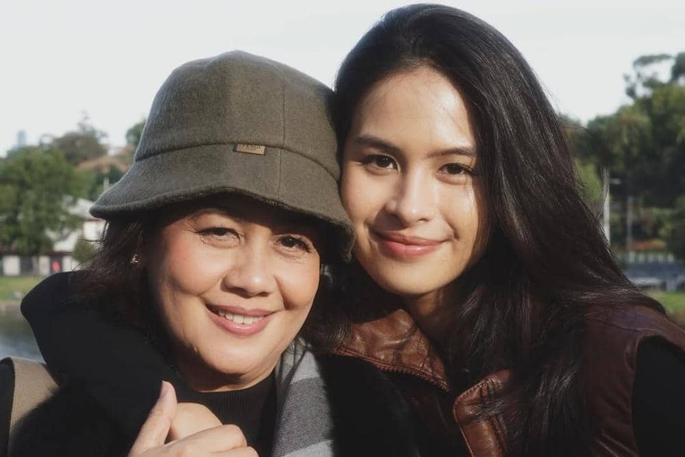 Maudy Ayunda dan Ibu