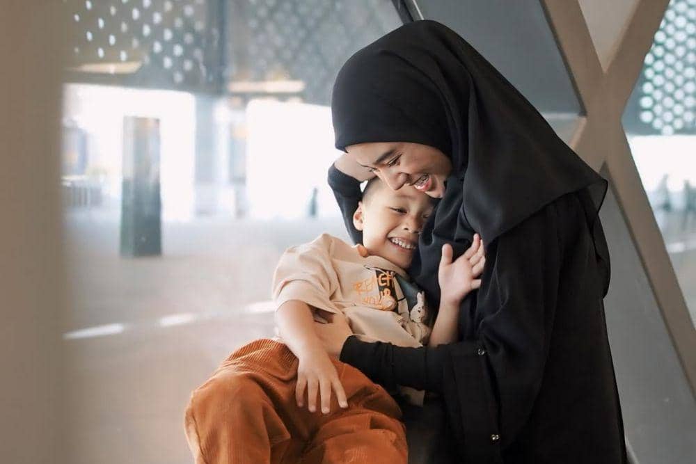 Clara Shinta dan anak