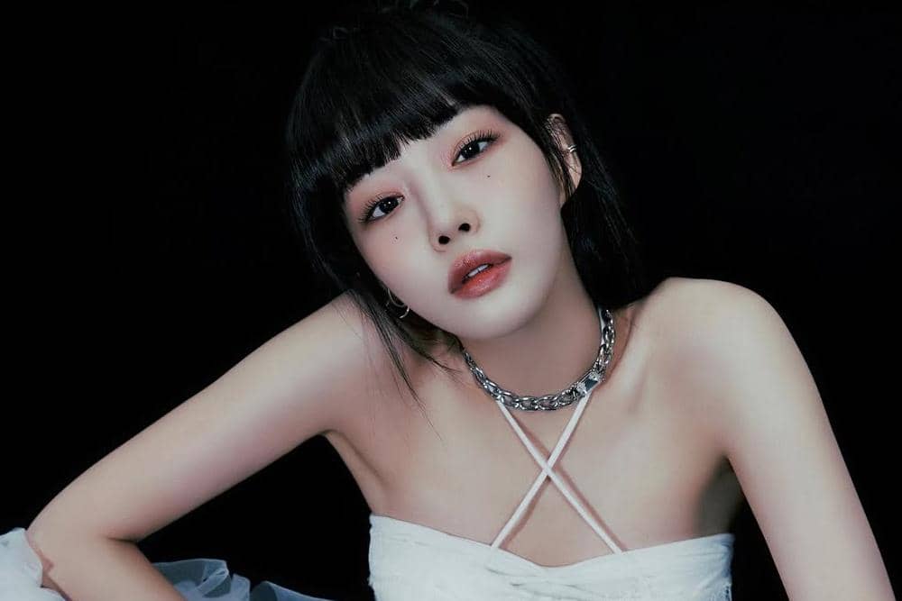 MORE VISION New Artist, CHUNG HA (@morechunghaplz)Welcome to MORE VISION, CHUNG HA!#CHUNGHA #청하 .jpg