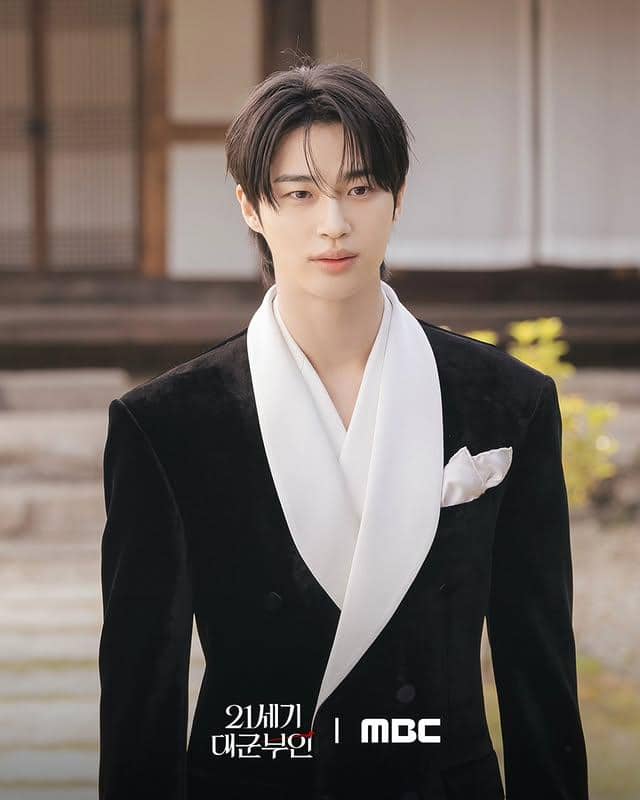 Perfect Crown Cast Main Lead