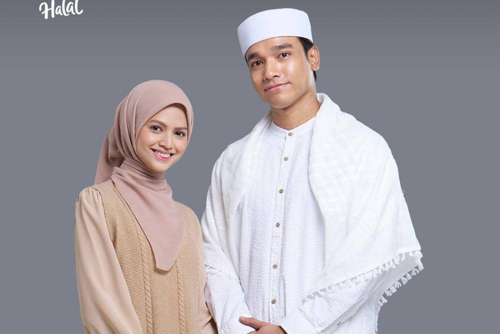 Gini nih kalo Renatta mode Elsi dan Raffi disuruh foto tapi tetep stay halal. Manis banget sih R.jpg