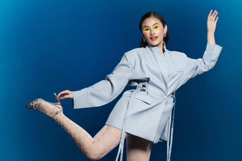 Blooming Era: Saat Adzana Ashel Belajar Menggugurkan untuk Tumbuh