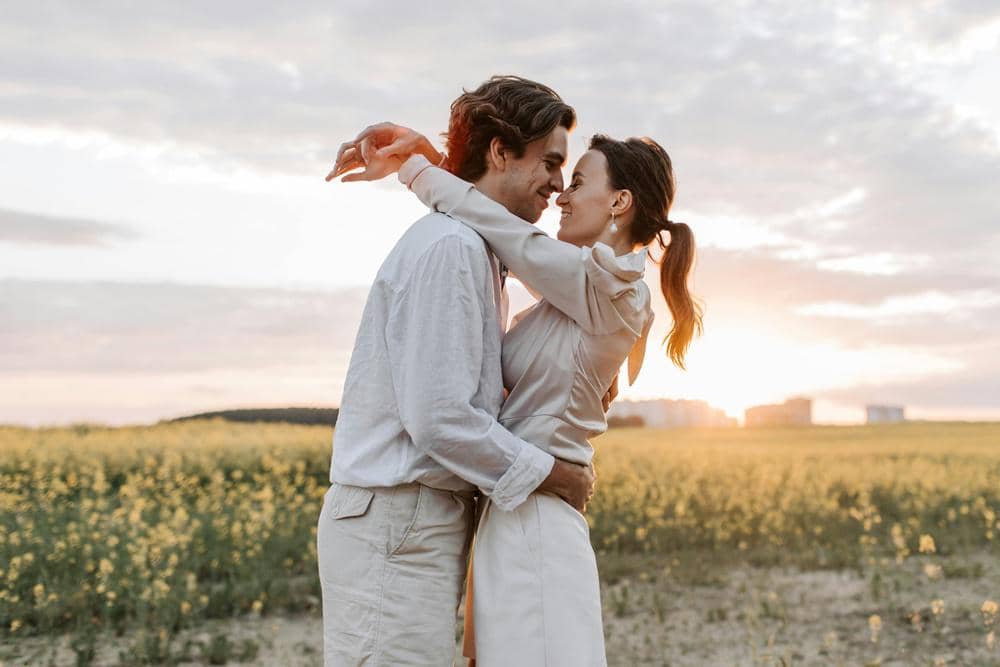 7 Perbedaan Suka dan Cinta yang Sesungguhnya, Jangan Sampai Keliru